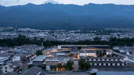 Dali Transformer Theater: Immersive Theatrical District